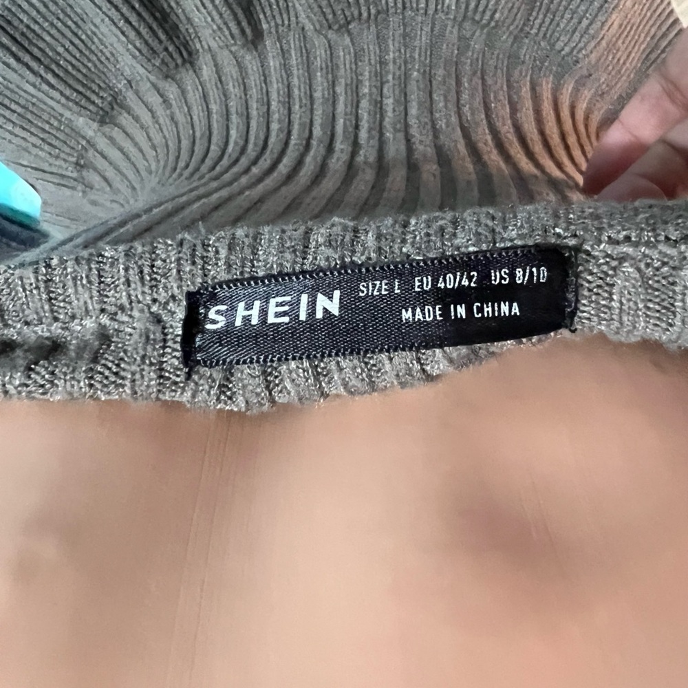 Gray Ribbed Women's Sweater - Picture 3 of 6